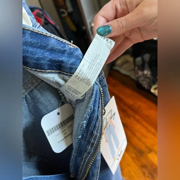 NEW With Tags YMI Dream Authentic Denim 90’s Wide Leg High Waisted Jeans 1 of 2 - Picture 9 of 15